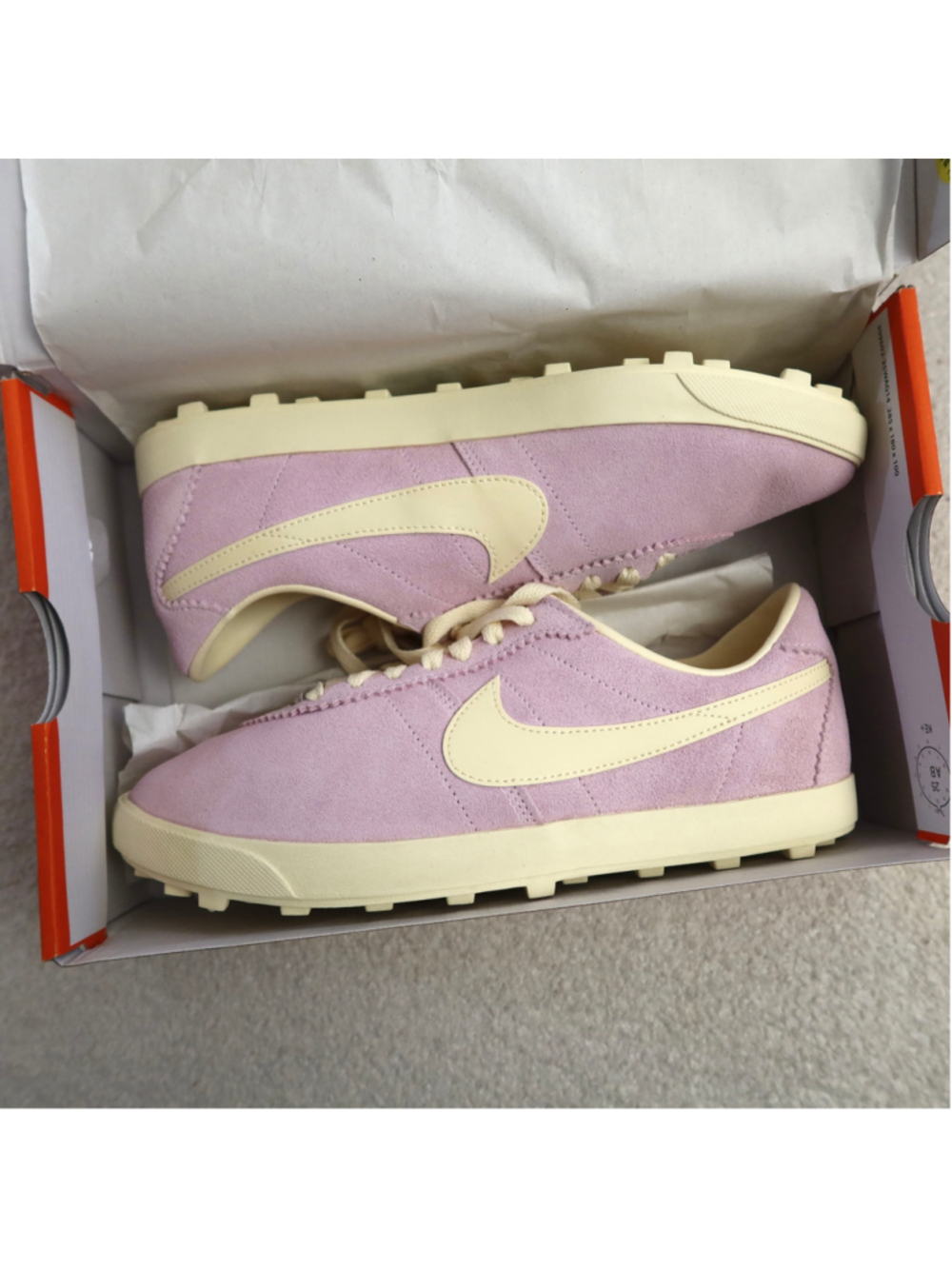 NIKE Astrograbber Suede Womens Size 8 BRAND NEW IN BOX
